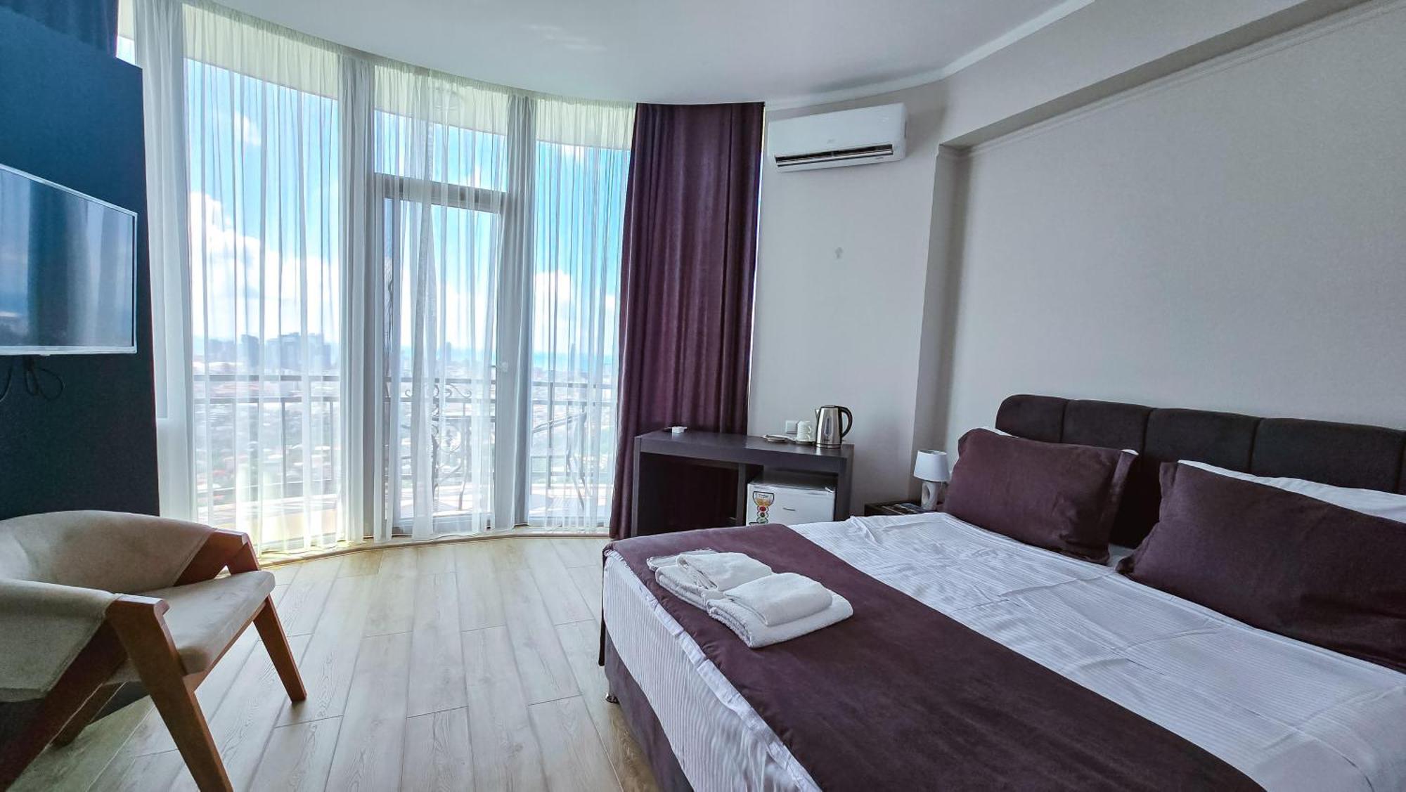 Hillside Inn Batumi Exterior foto